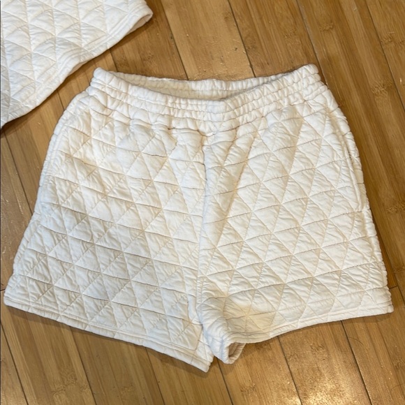 Cozy Cream Quilted Lounge Set - Picture 2 of 12